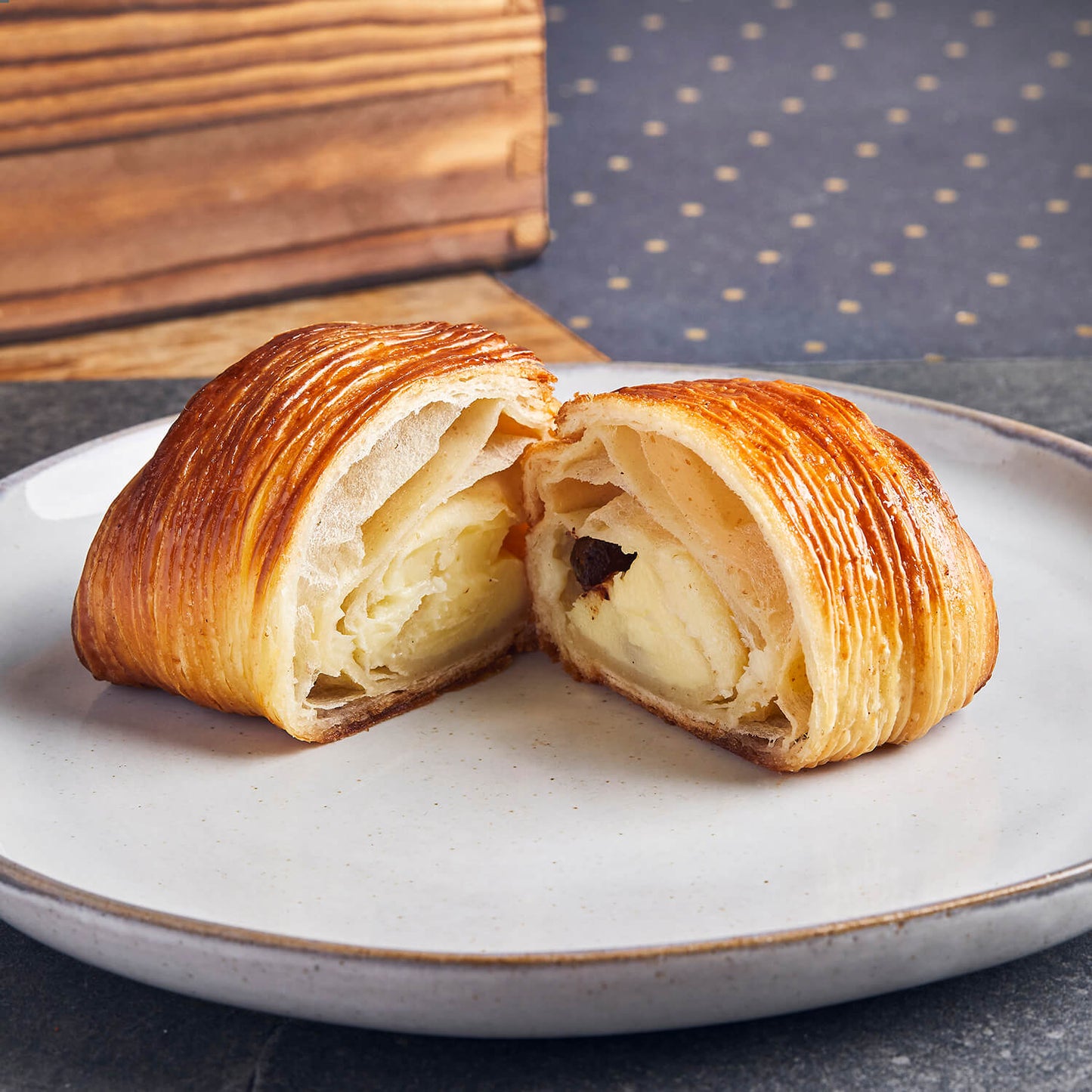 Vanilla Chocolate Chip Croissant - Pack of 3